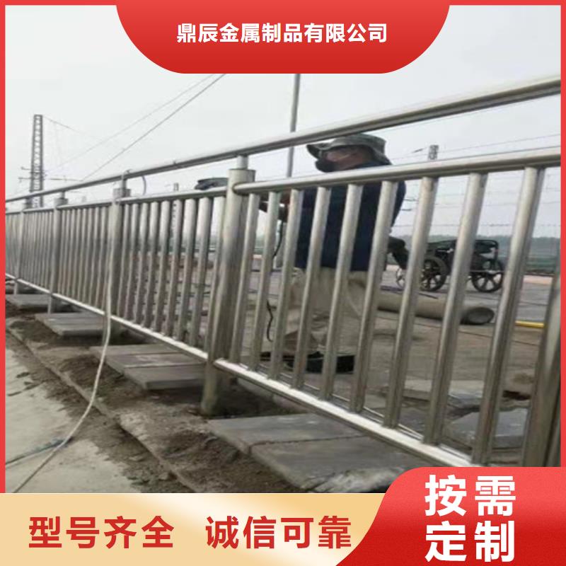 交通隔离护栏施工队伍