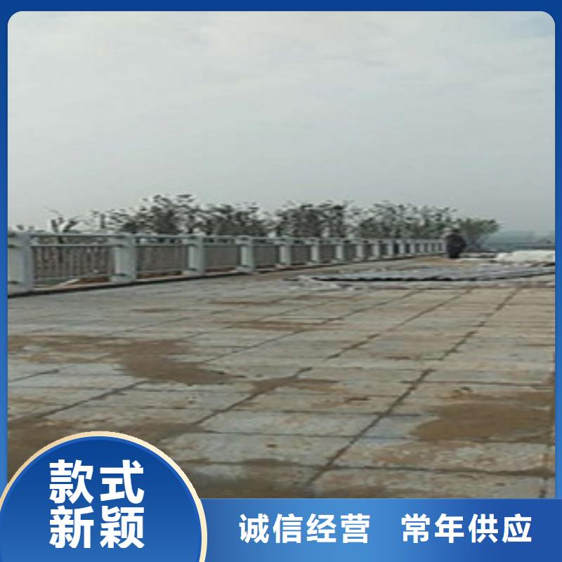 不锈钢复合管护栏防撞立柱厂家批发价