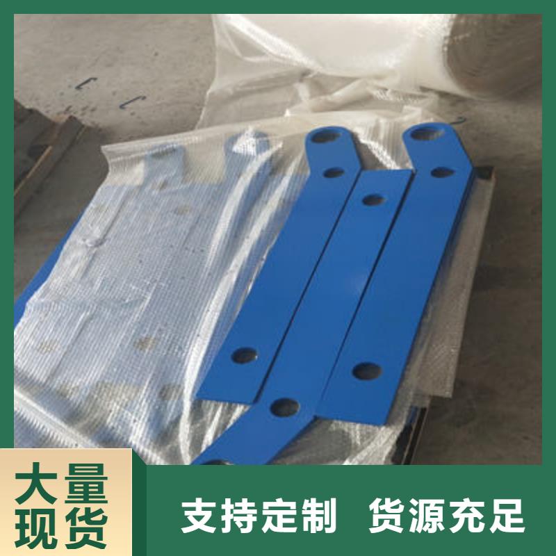 防撞立柱木纹景观护栏可零售可批发