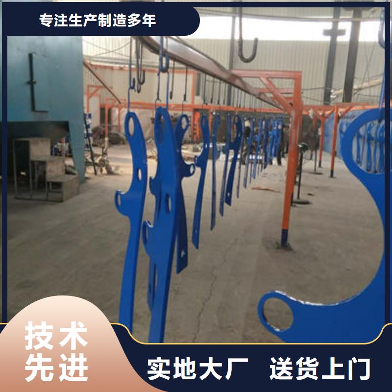 防撞立柱_河堤护栏实拍展现