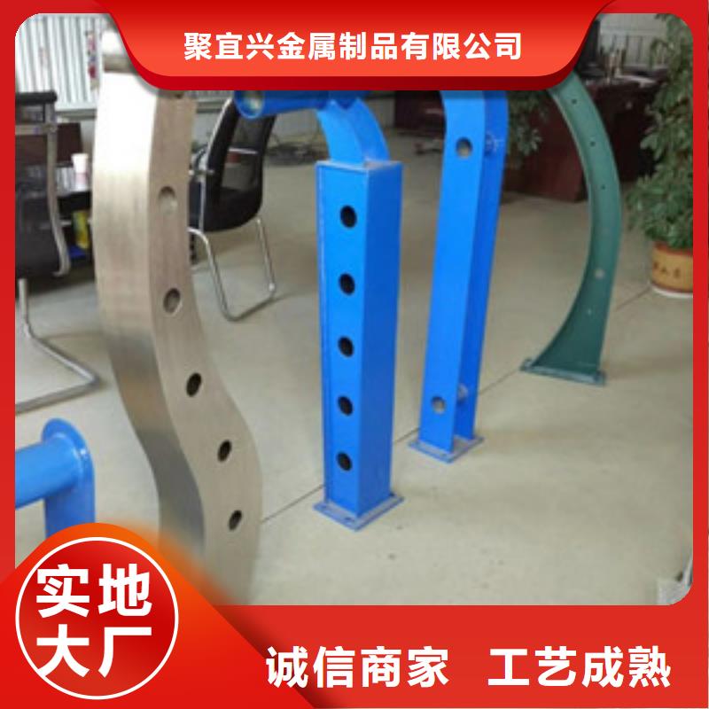 景观木纹护栏-不锈钢立柱快速报价