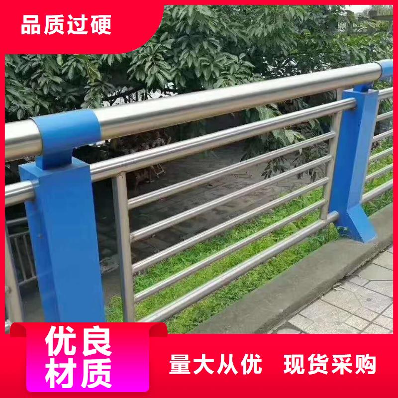 【防撞护栏国道抗冲击围栏产地工厂】