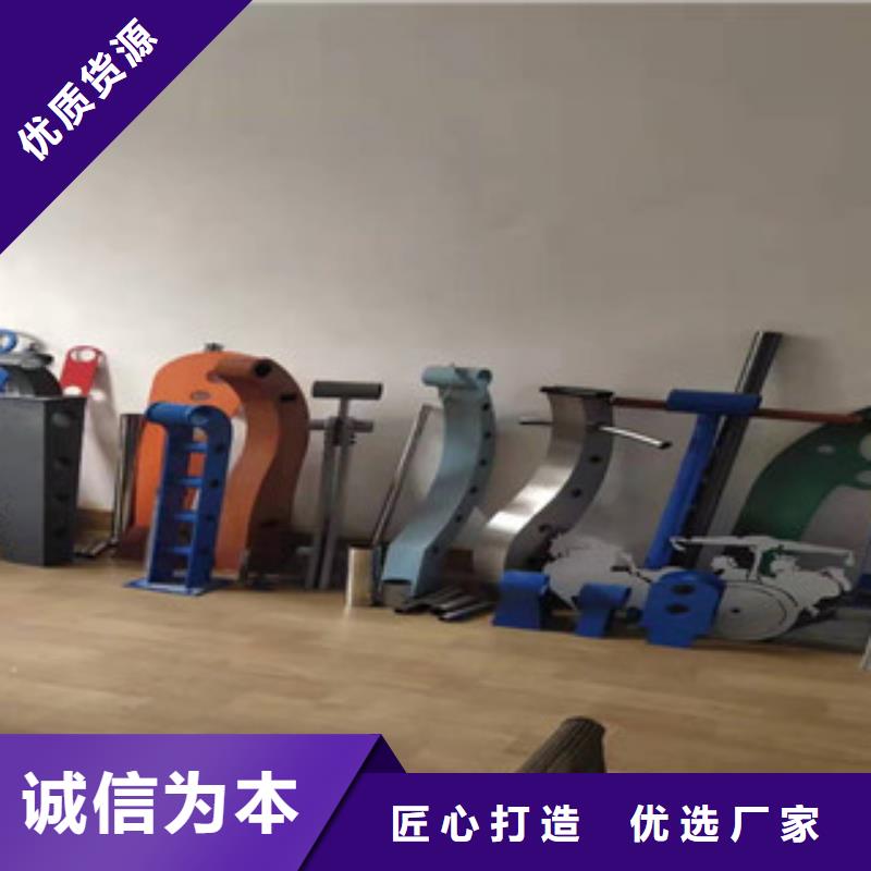 桥梁防撞护栏河堤防撞护栏专心专注专业