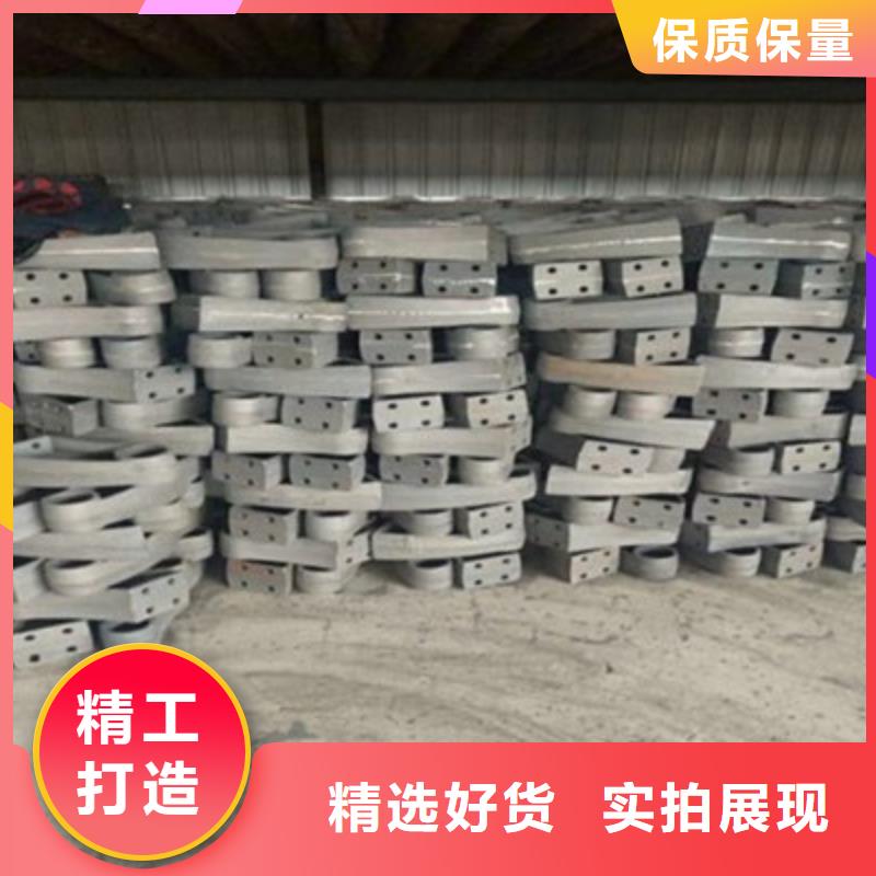 景观桥梁护栏热镀锌立柱精心选材