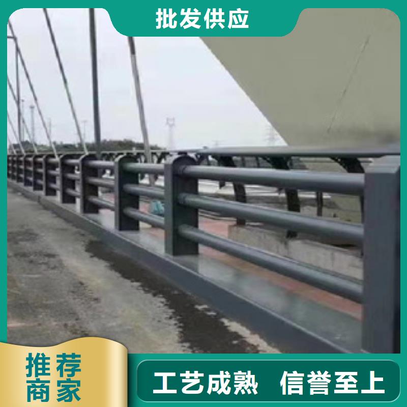 道路两侧防撞护栏质量经的起考验