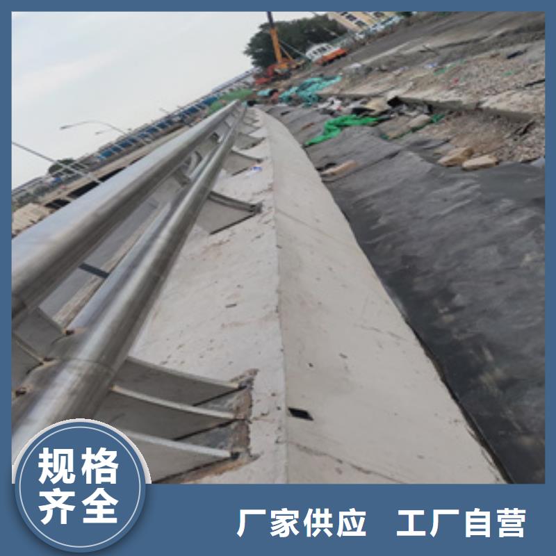 质量保障：氟碳漆喷塑防撞立柱