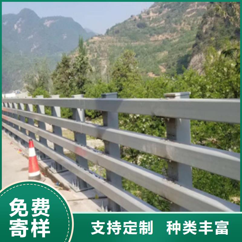 复合管公路隔离栏杆选择聚宜兴实力老厂