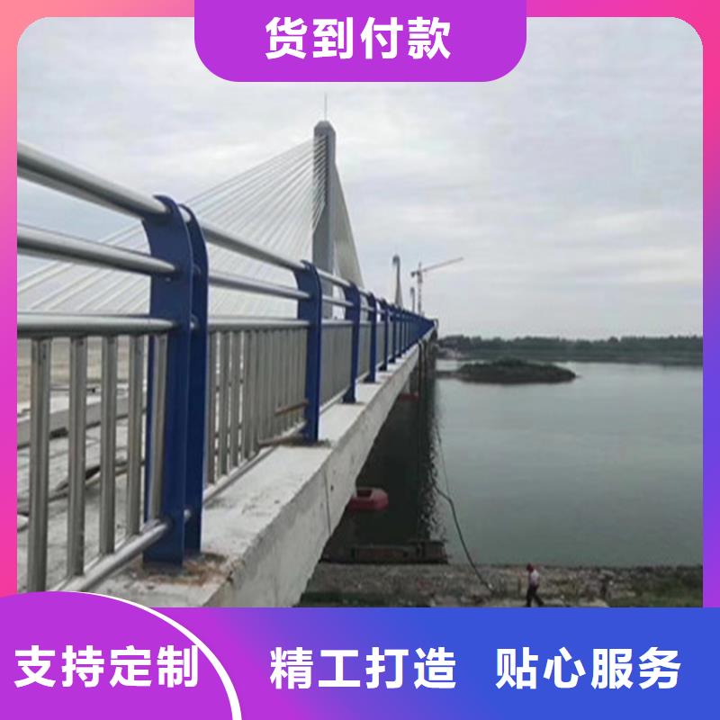 静电喷塑护栏立柱线条流畅