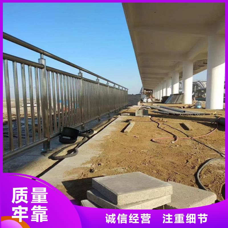 桥梁防撞设施栏杆绿色环保发货无忧