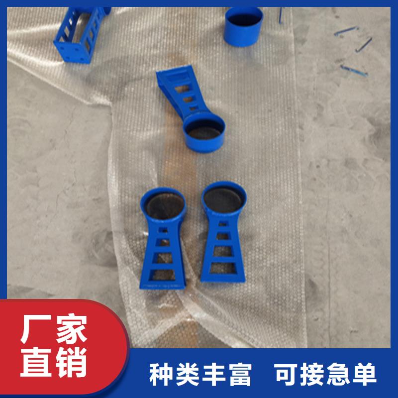 静电喷塑钢板包厢立柱展鸿护栏用心选材