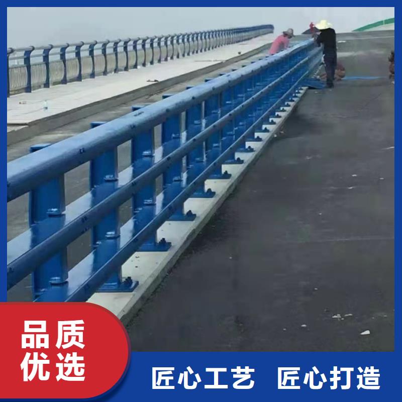 铸造石仿石护栏立柱,防撞护栏立柱源厂定制