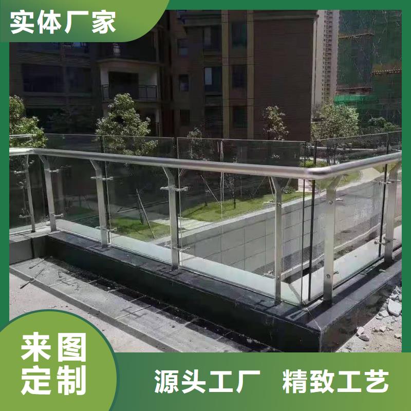 304桥梁两侧灯光护栏栏杆给您底价优惠