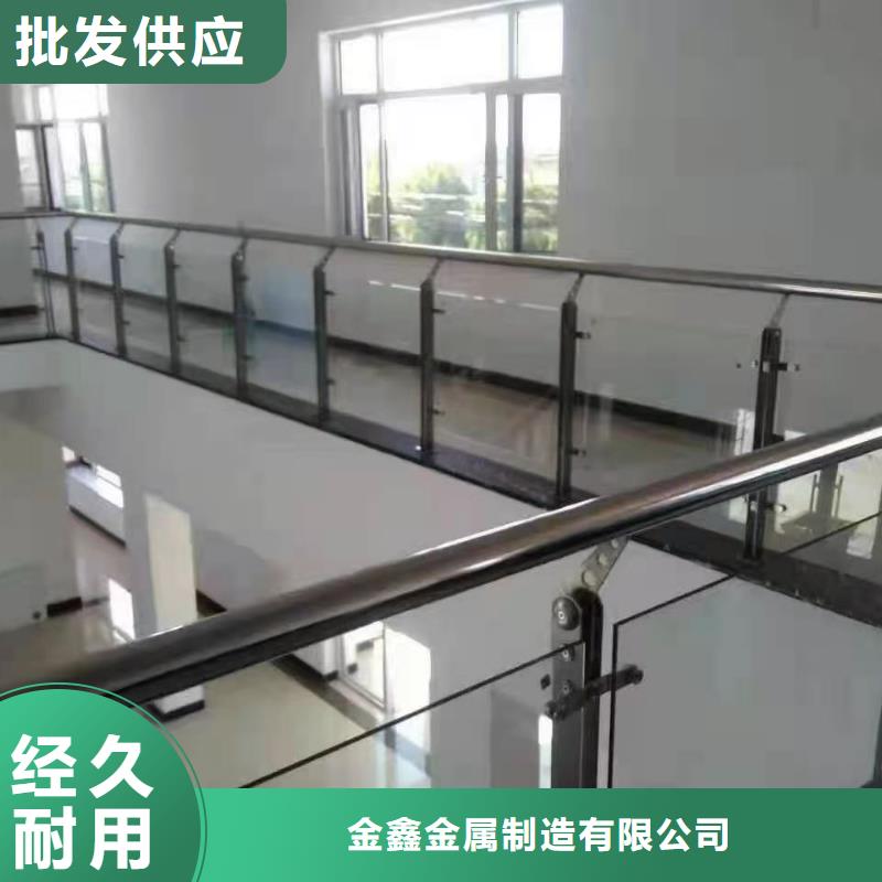 LED道路灯光护栏栏杆供货及时保证工期