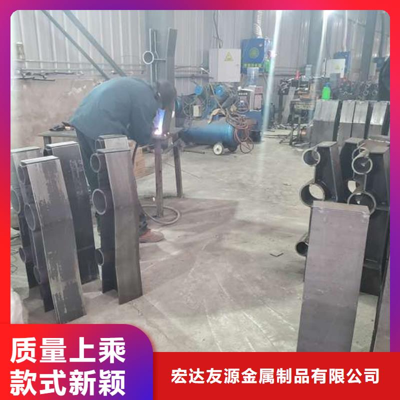 桥上护栏