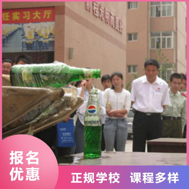 学开挖掘机操作培训技校好消息