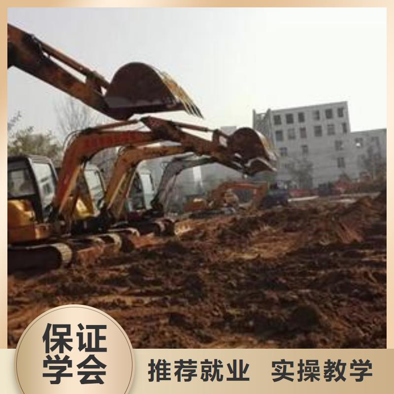 钩机驾驶学校哪家好哪里能学装载机驾驶技术学塔吊叉车驾驶哪里好