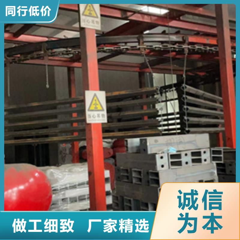 碳素钢复合管护栏大型厂家直销