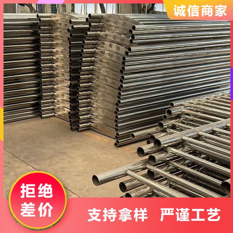镀锌防撞护栏产品详细介绍
