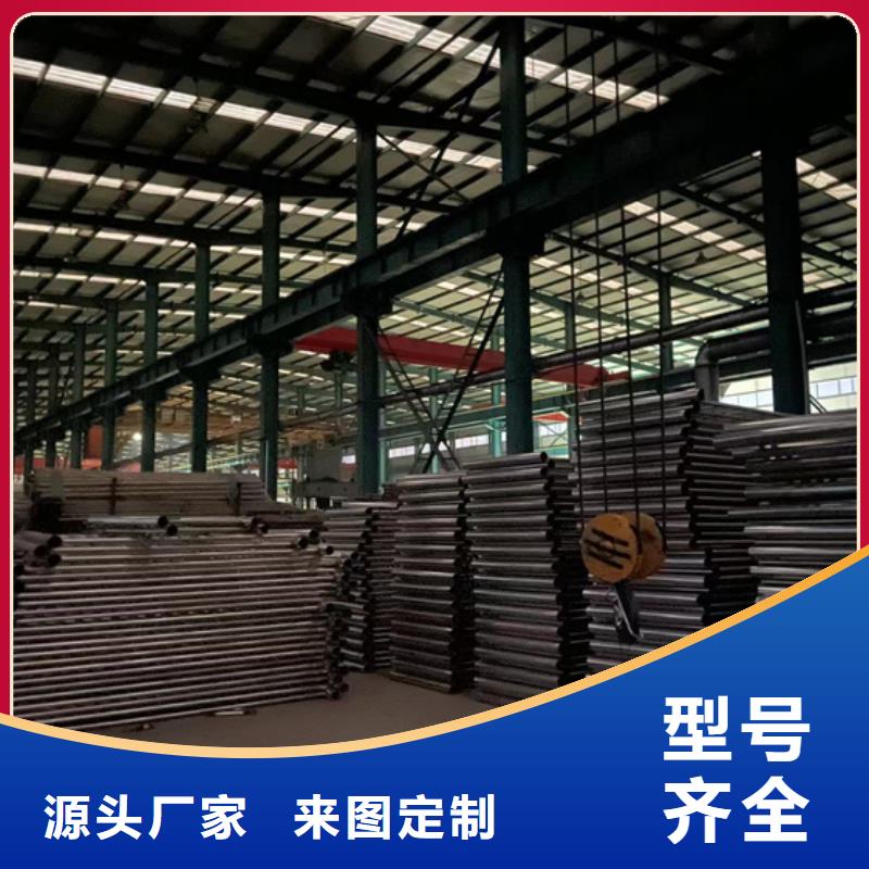 选购不锈钢复合管道路护栏可按需定制