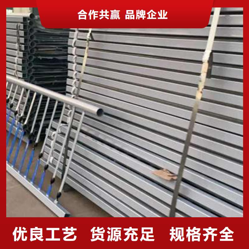 桥梁护栏产品实拍图