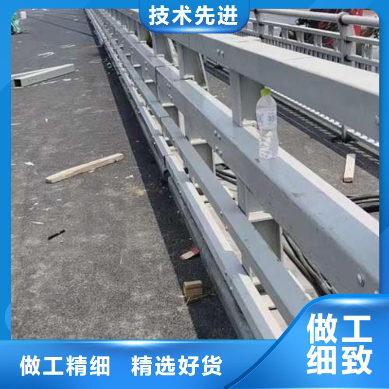 优惠的镀锌防撞护栏实力厂家
