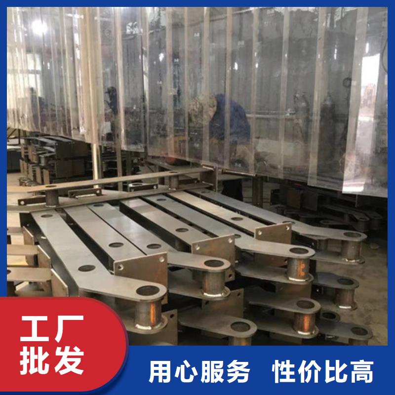 现货供应不锈钢复合管道路护栏的厂家