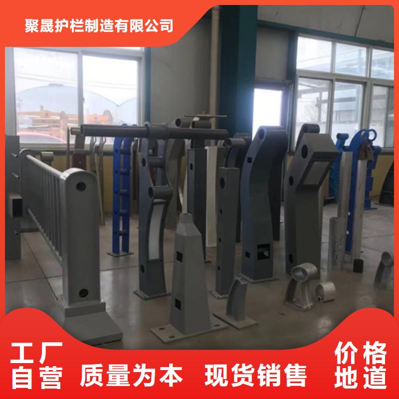 优质的钢背木护栏认准聚晟护栏制造有限公司