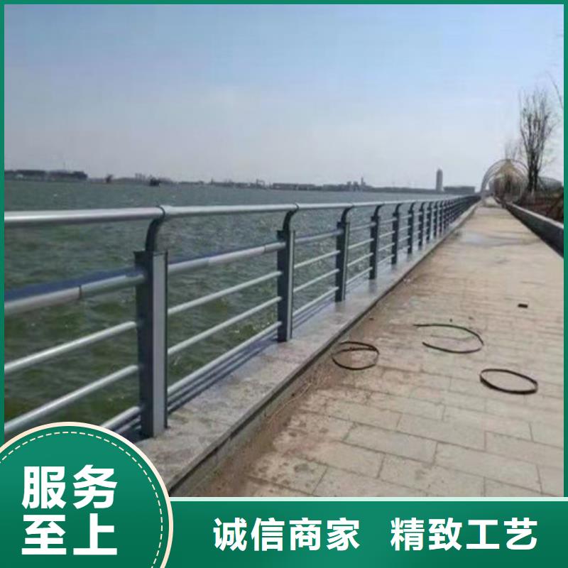 桥梁隔离护栏产品质量过关