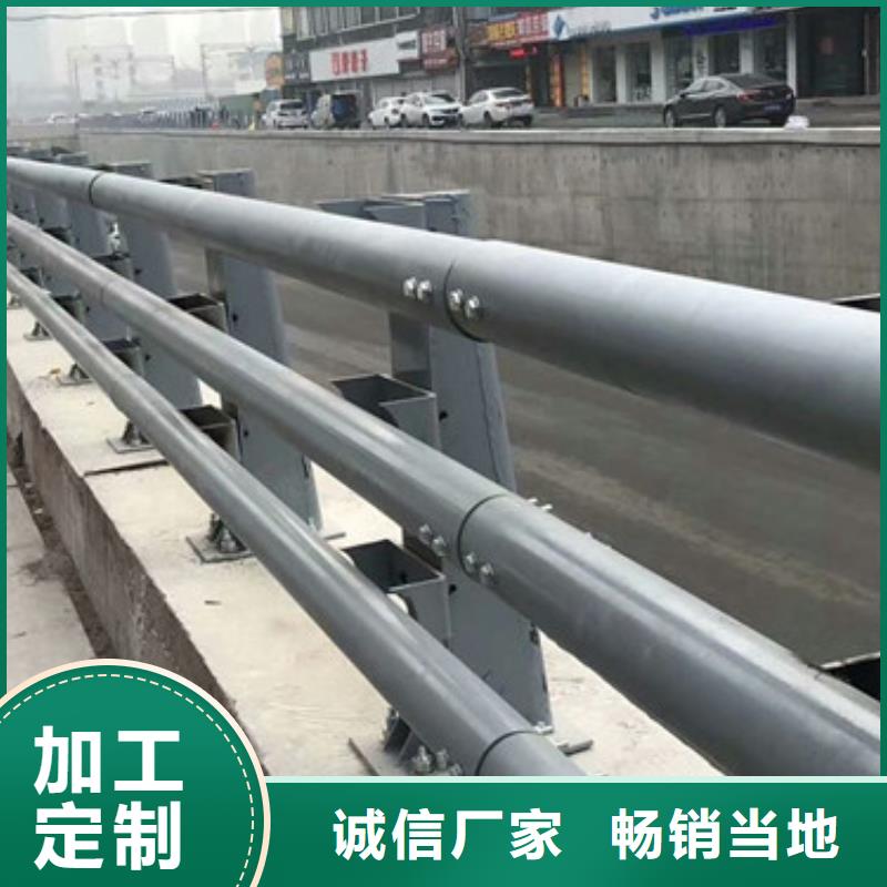 桥梁钢防撞护栏仿木景观护