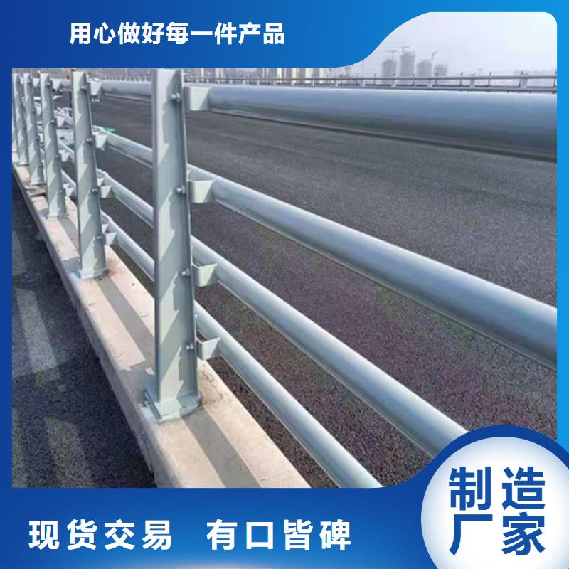 镀锌喷塑钢板立柱价格山东桥梁护栏厂