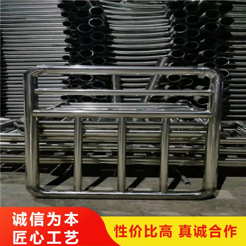生产不锈钢灯光景观护栏的批发商
