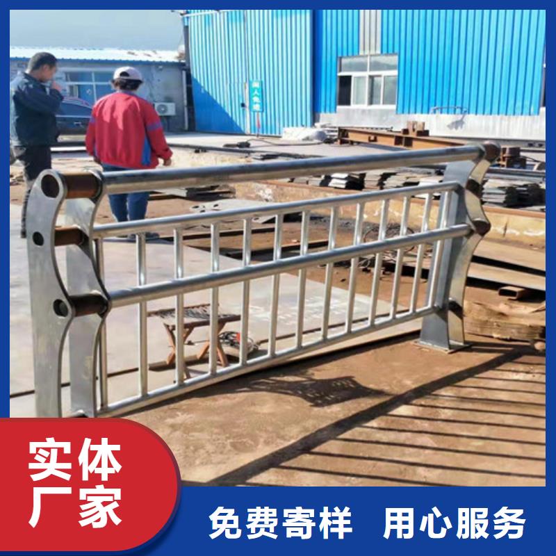 镀锌喷塑防撞护栏现场测量