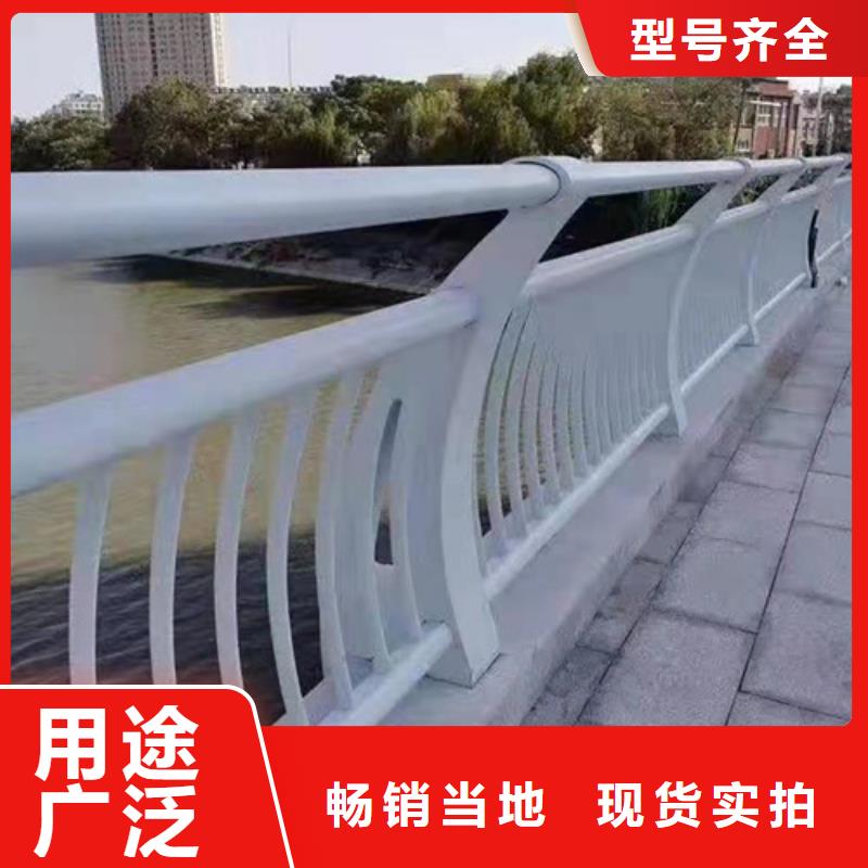 防撞护栏_桥梁防撞护栏产地货源