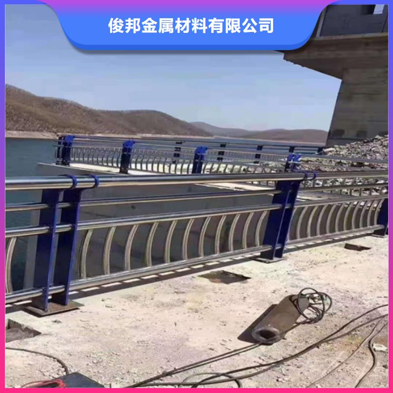 不锈钢灯光景观护栏制作安装