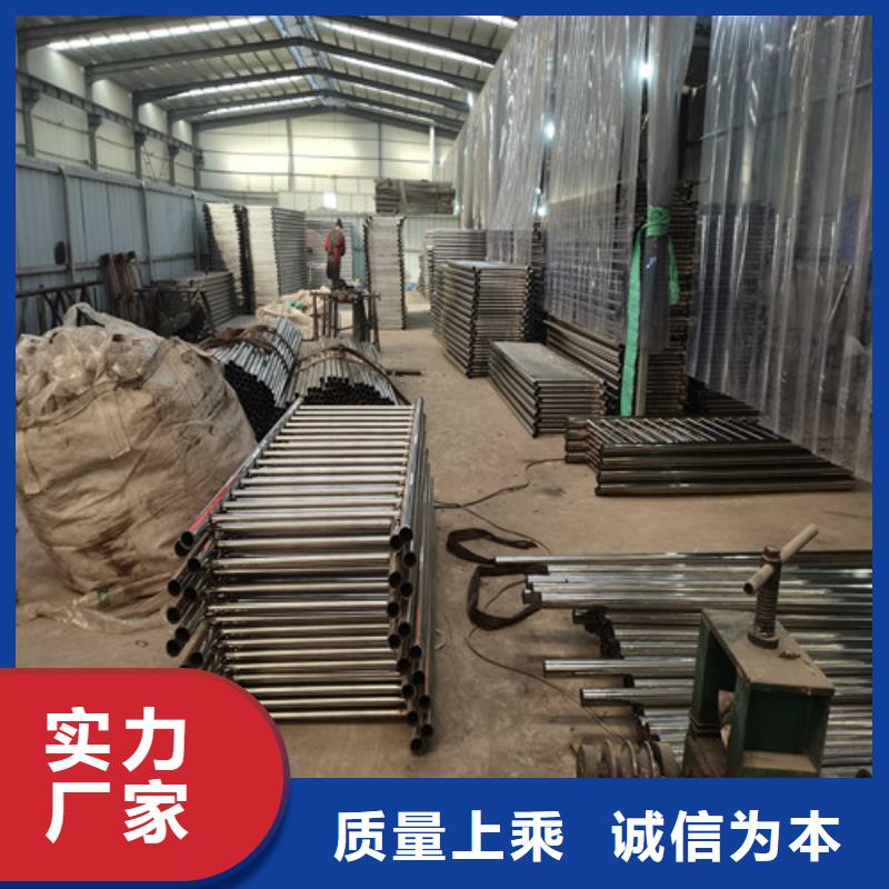304不锈钢碳素钢复合管产品实拍图