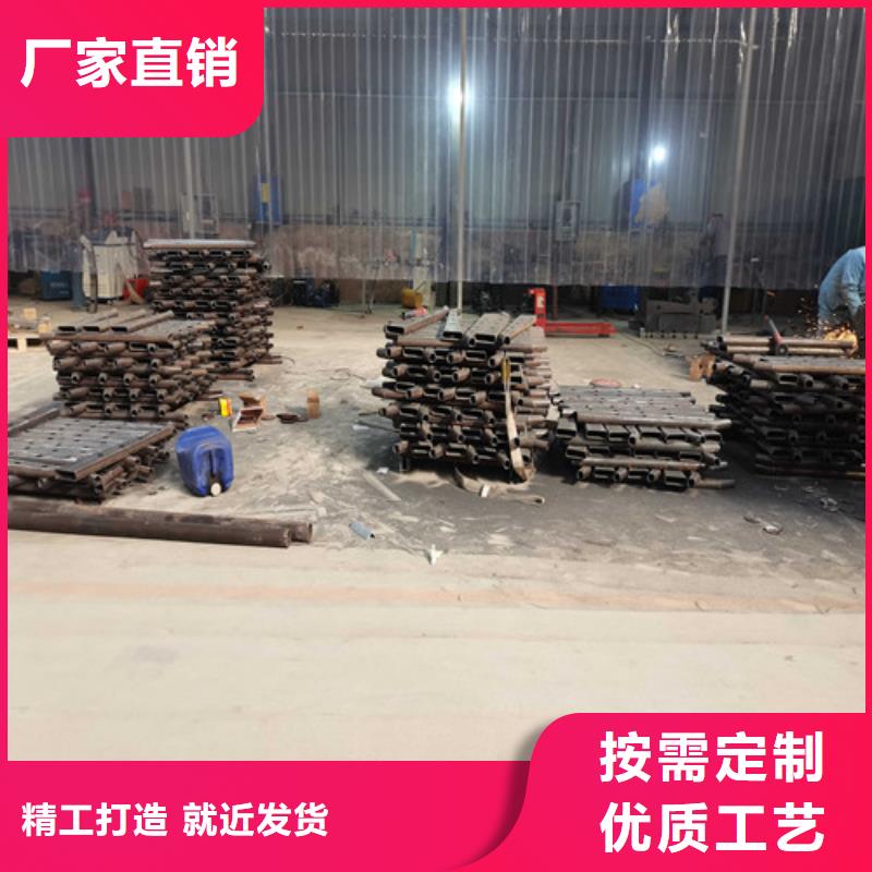 万宁市防撞钢护栏保证品质完善