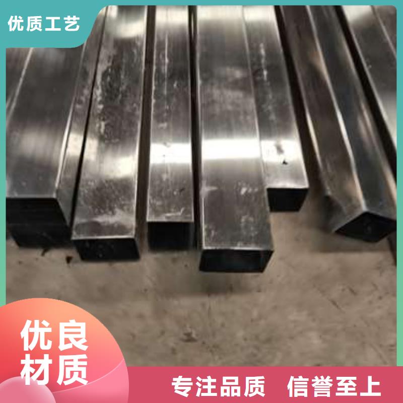 公路桥梁防撞护栏生产快速化