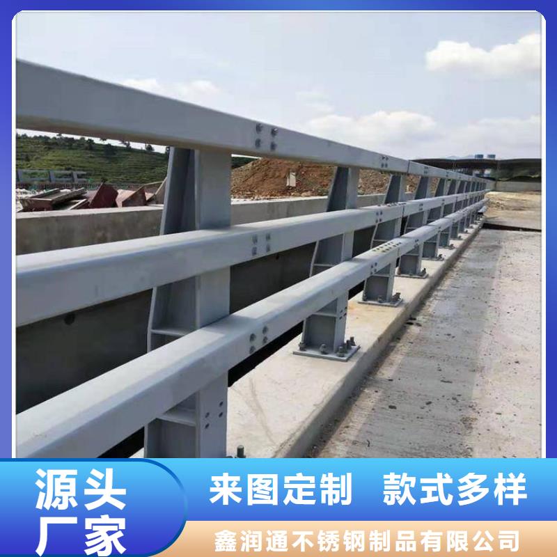 太阳能灯光护栏大量现货库存
