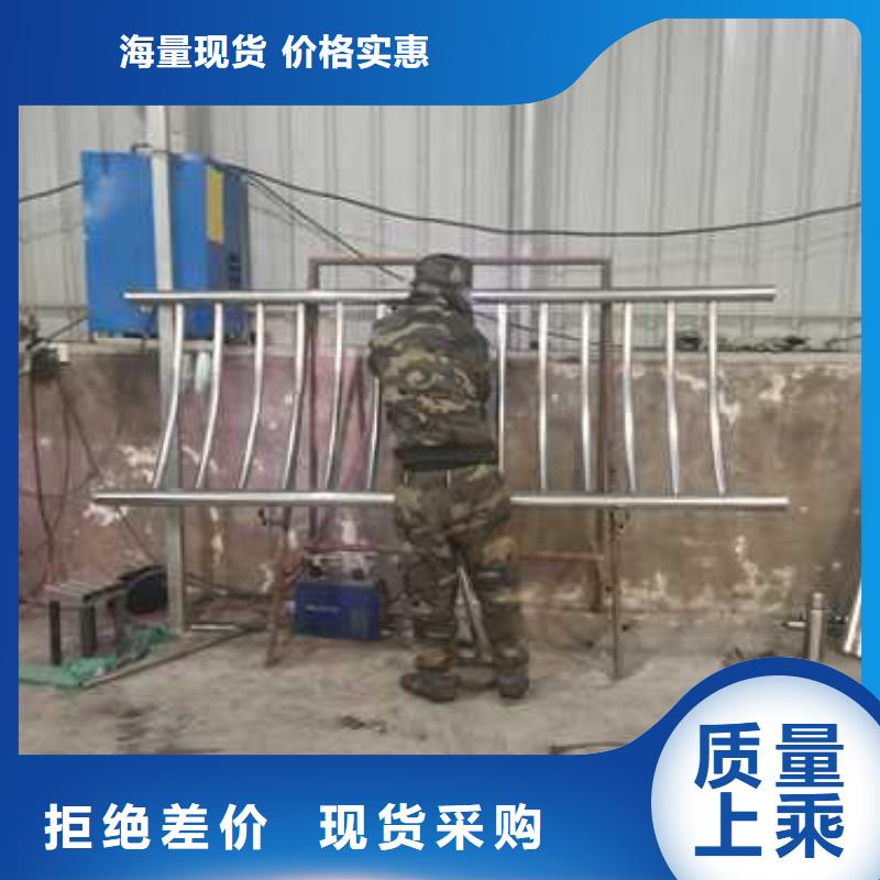 护栏,热镀锌立柱真正让利给买家