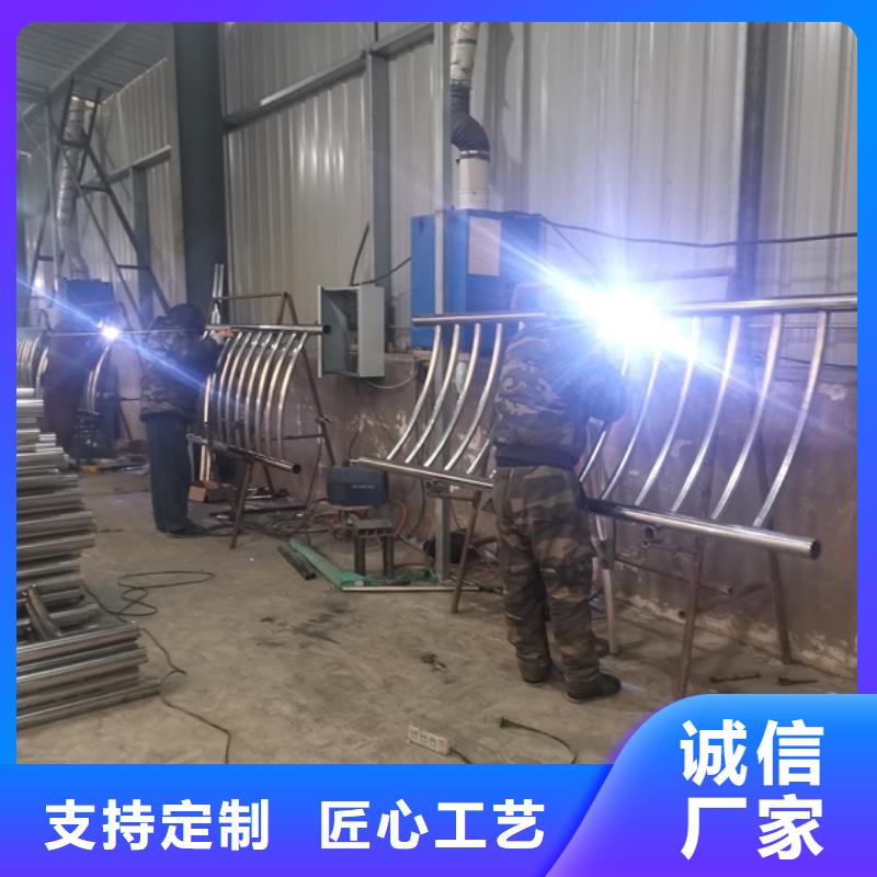 防撞灯光护栏价格优势大