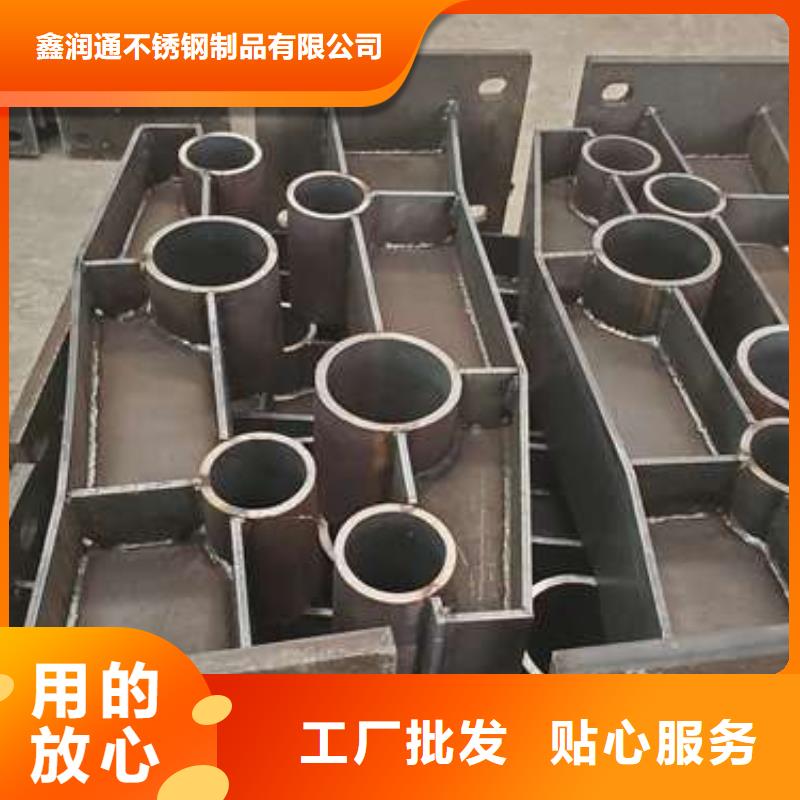 不锈钢灯光护栏
厂家直供