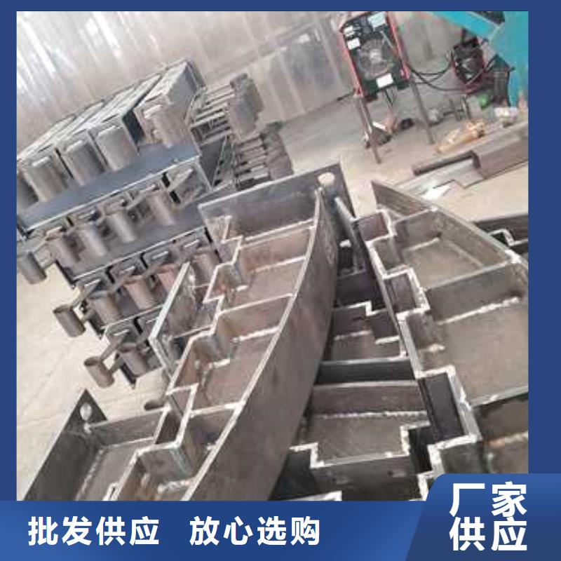 采购不锈钢复合管防撞护栏全国统一价