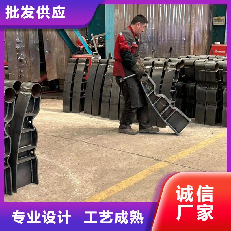 护栏灯光防撞护栏产地厂家直销
