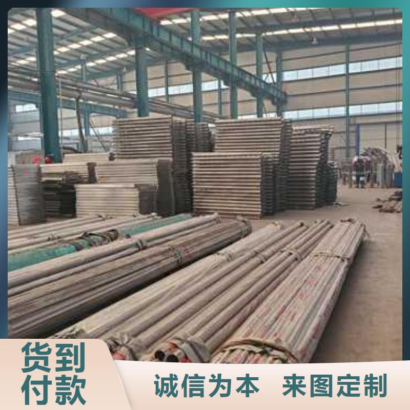 道路护栏精心打造