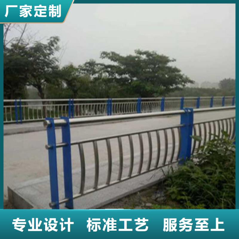 公路三横梁防撞护栏库存量大