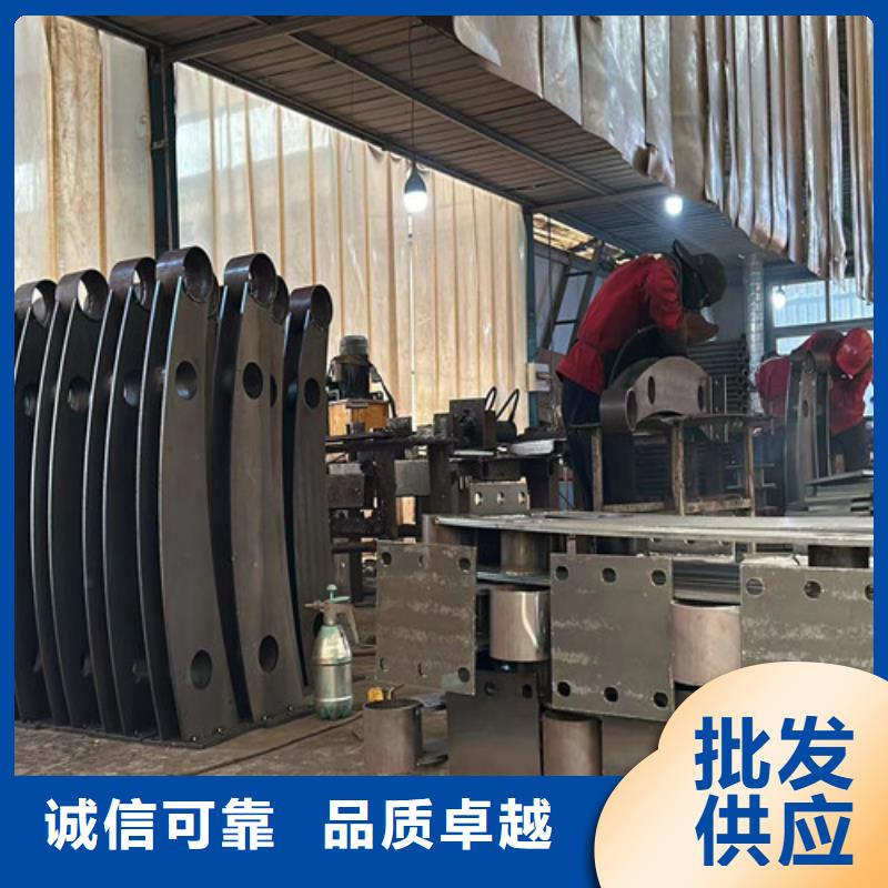销售不锈钢防撞护栏_实力厂家