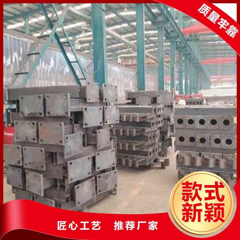 销售不锈钢防撞护栏_实力厂家