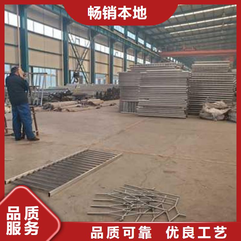 天桥不锈钢楼梯扶手合格才出厂