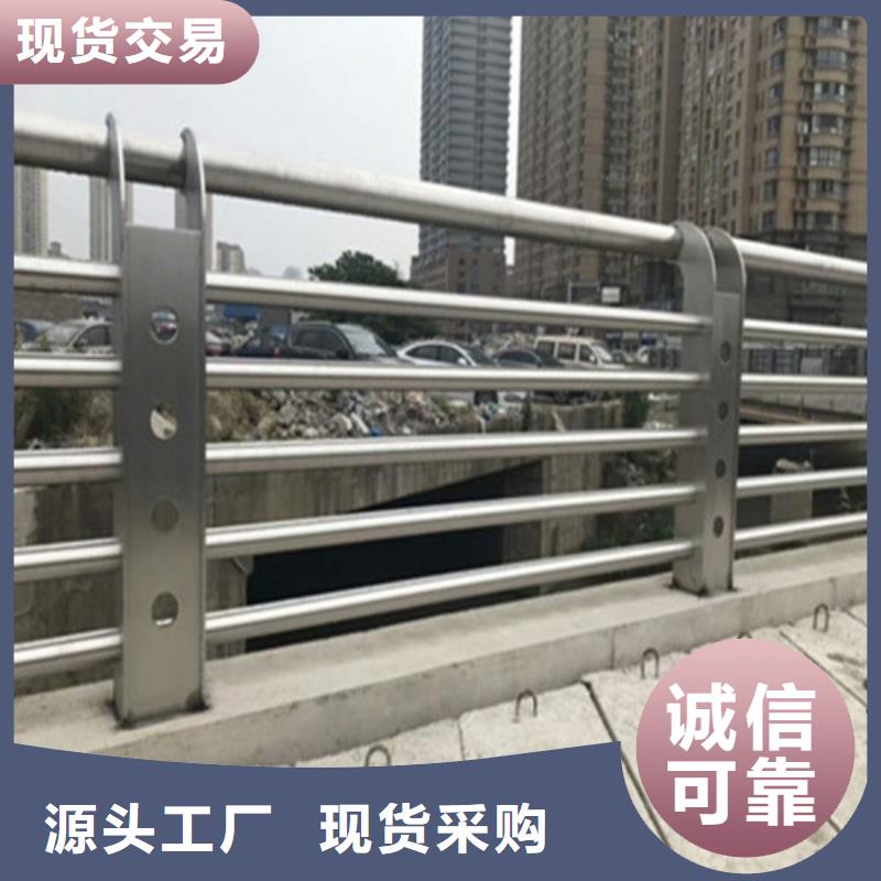 临湘县防撞钢板立柱