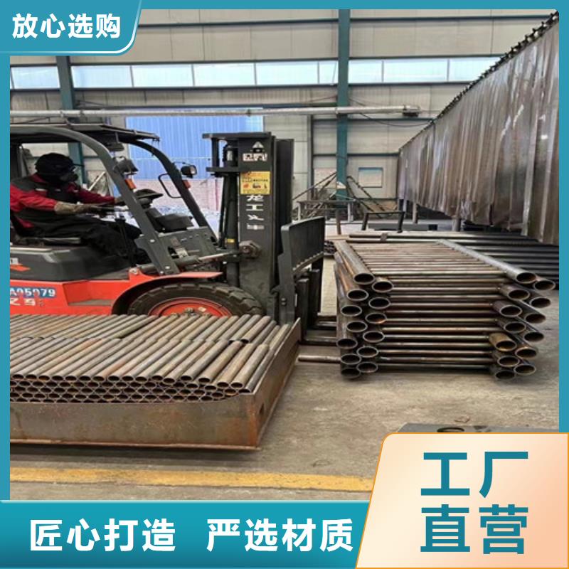 有现货的公路不锈钢灯光栏杆本地厂家